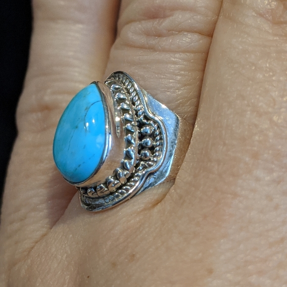 Arizona Mohave Turquoise .925 Silver Ring, size 9 - Picture 3 of 8